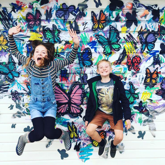 Love Selfie Walls Winner kids jumping