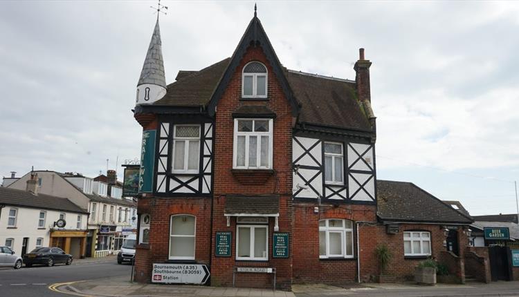 Railway Pub exterior.