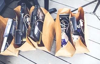 picture of shopping bags